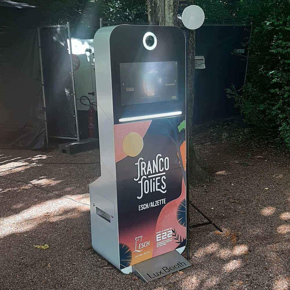 Un photobooth Luxbooth, pour votre location de photobooth au Luxembourg - Événement Francofolies Esch-sur-Alzette 2022